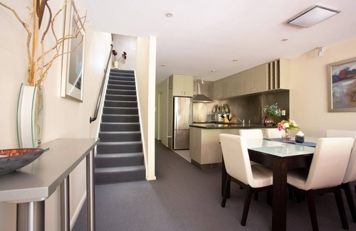 Sullivan's Cove House | walkin distance to go everywhere close to city