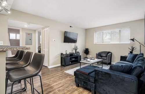 University District Apartment | Walking Distance to OSU and 2 Beds