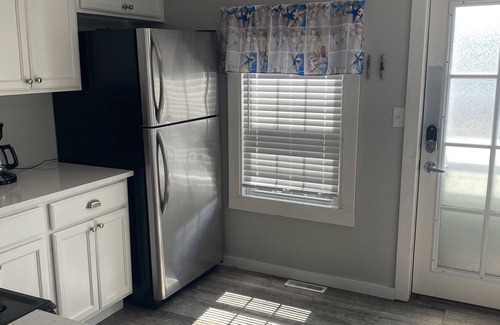 Wareham Center Cottage | Walking distance to Private Beach! Charming Cottage North of Cape Cod.