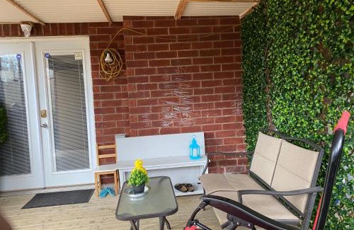 Ajax Apartment | Walkout 1 Bed, 1 Bath Bsmnt Apt