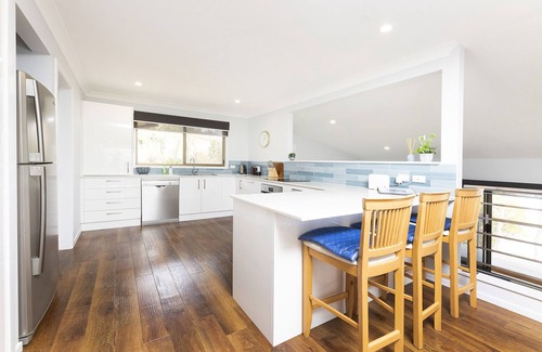 Green Point House | Wallis Lake Retreat - Between the ocean and the lake!