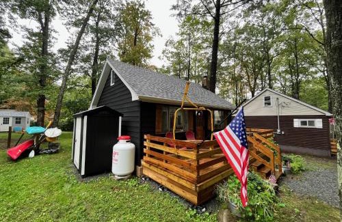 Hawley House | Wally's Cottage