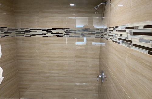 Walnut Valley Hotel | Walnut Inn & Suites West Covina