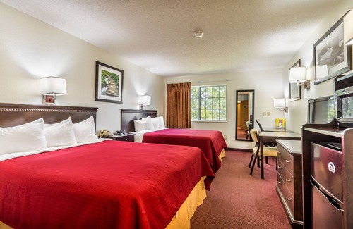 Wamego Hotel | Wamego Inn and Suites
