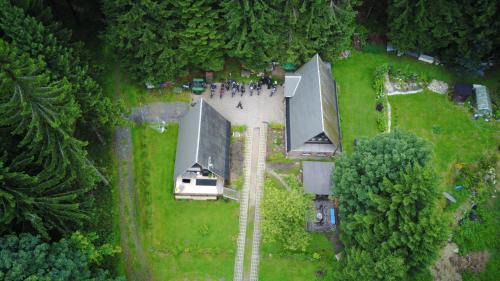 Neuhaus am Rennweg House | Wanderhütte Zum Bernhardsthal