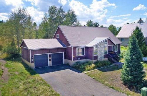 Island Park House | Wapiti View 6-Bedroom Cabin 28mins to Yellowstone