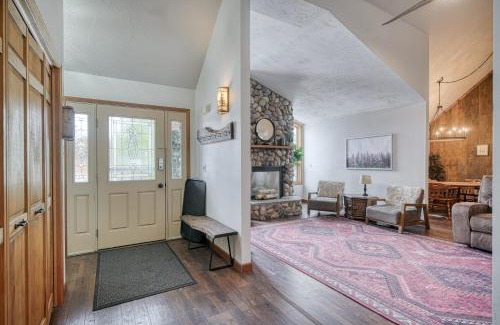 Island Park House | Wapiti View 6-Bedroom Cabin 28mins to Yellowstone