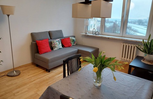 Targowek Apartment | Warm and bright apartment, 300 m from metro M2, next to S8 road.