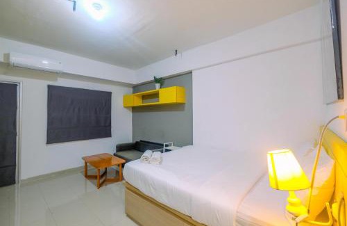 Depok Apartment | Warm and Cozy Studio Park View Condominium Apartment By Travelio