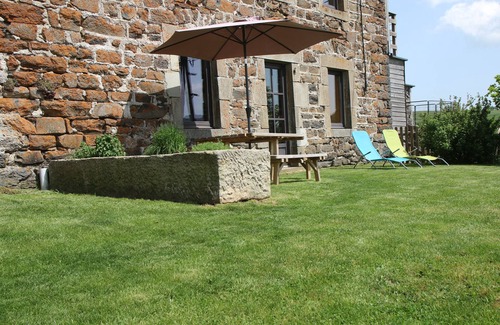 Moudeyres House | Warm and spacious mountain cottage for 4 to 6 people