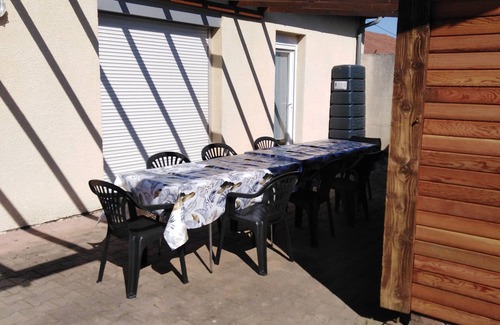 Saint-Astier House | Warm, family home close to many activities (Périgord Vert)
