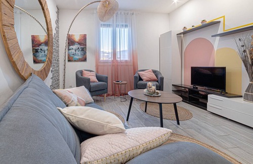 Cognac-la-Foret Apartment | Warm house with Nordic SPA