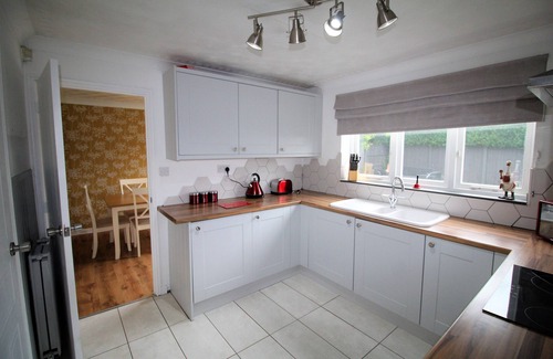 Warmsworth House | Warmsworth - 3 Bed Detached - Quiet Cul De Sacnrefurbished to a High Standard