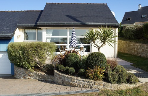 Plouhinec House | Warmth and comfortable house with a 180° view of the sea in Plouhinec.