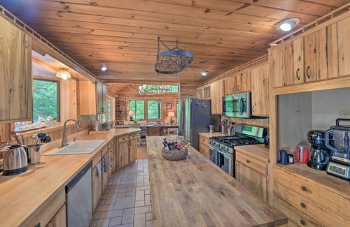 Warrensburg Cabin | Warrensburg Cabin w/Hot Tub: 15 Mi to Lake George