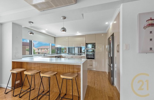 Redcliffe Apartment | "Warrick Towers 1" - Redcliffe Q 4020