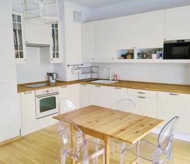 Powisle Apartment | Warsaw Concierge Vistula Apartment