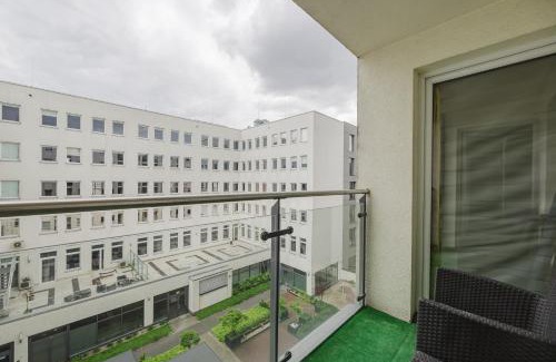 Poznan City Center Apartment | Warta River Cozy Vibe Studio by BookingHost