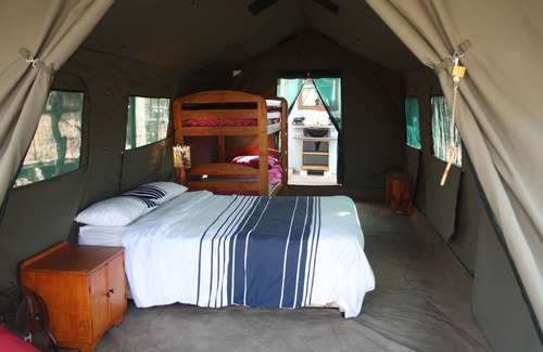 Kariba Cabin | Warthogs Safari Camp