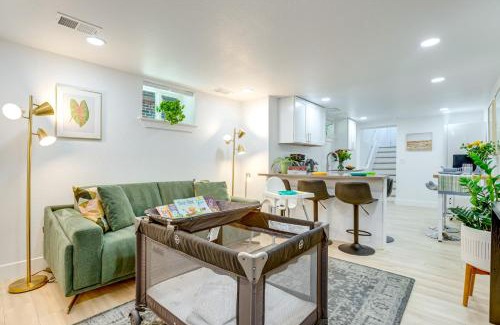 Washington Park West Apartment | Wash Park Access Denver Apt with Outdoor Dining!