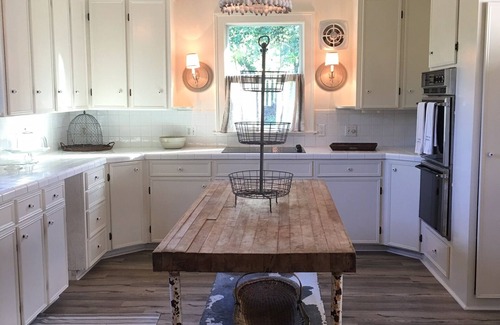 Burton House | Washington County, Texas Get-Away!