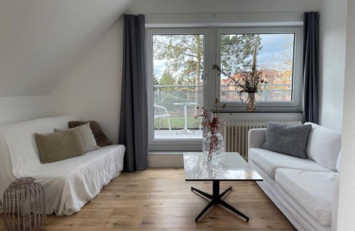 Padelugge Apartment | Wasserblick Stadtidyll 3 Zimmer Apartment Lübeck