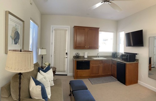 North Scottsdale Apartment | Waste Management Open Golf - Perfect Location. Sleeps two.