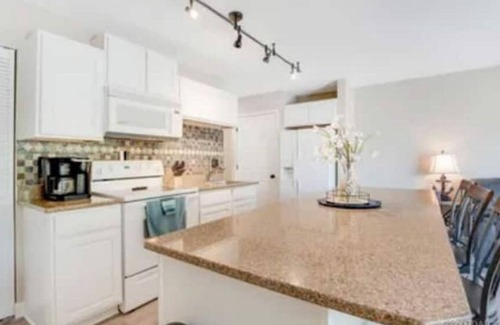 Village of Four Seasons Condo | Water facing Condo on Horseshoe bend mins from the Strip avail PWC 12 X 28 Slips