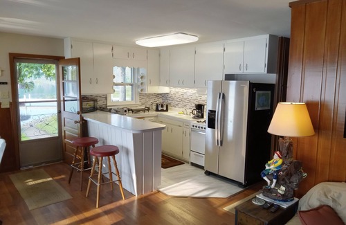Markville Cabin | Water front cabin with sandy beach, sandy swim area. No stairs to lake.