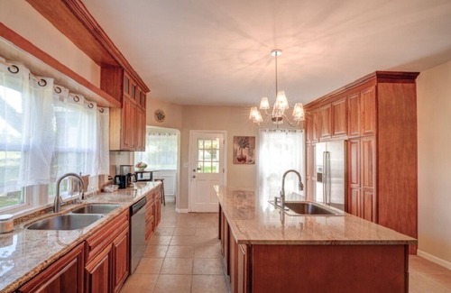 Auburn House | Water Front Private Ranch