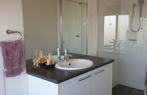 Nangkita House | Water Frontage - Beautiful Sunrise in Hindmarsh Island