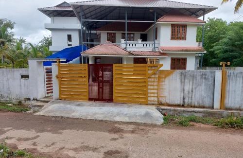 Munroe Island House | Water Gate Tourist Home and Resorts