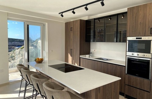 Xlendi Apartment | Water's Edge Suite Xlendi