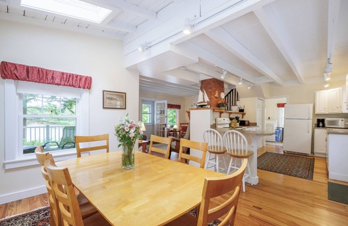 West Boothbay Harbor Cottage | Water's Edge - Waterfront Cottage on Southport - Wrap-Around Porch!