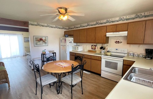 Deep Hole House | Water's Edge - Water Front/Access - Townhouse with community pier, NO LINENS