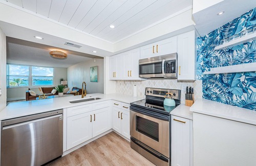 Casa del Mar Condo | Water View Beach Paradise Condo @ Tierra Verde