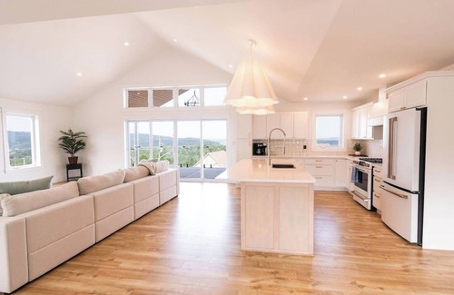 Grand Bay-Westfield House | Water View Home in Grand Bay, NB - Sleeps 10