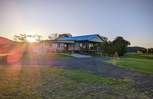 Yandina Creek Cottage | Water View Country Cottage- A little bit of Country so close to the Beach!