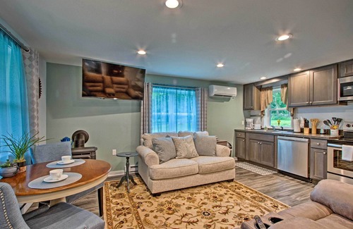 Brodheadsville Cottage | Water Views: 'The Overlook Home' in Brodheadsville