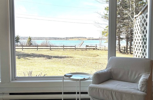 Stanhope Cottage | Waterfront 2 BR cottage on 1 acre private lot walking distance to beaches!
