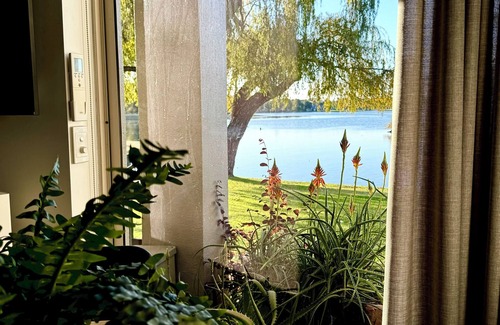Mulwala Apartment | Waterfront 37 Luxury on Lake Mulwala
