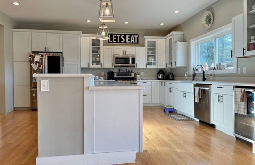 Colton House | Waterfront 4 bedroom 2.5 bathroom with swimming pool- sleeps 7.