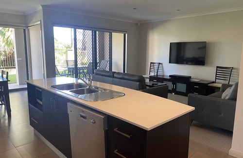 Mulwala Apartment | Waterfront Apartment on Cypress