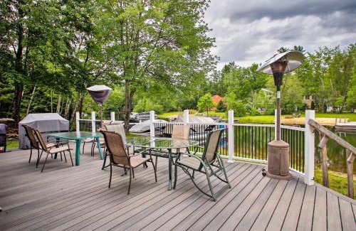 Ashland House | Waterfront Ashland Home about 2 Mi to Downtown!