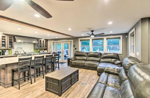 Ashland House | Waterfront Ashland Home about 2 Mi to Downtown!