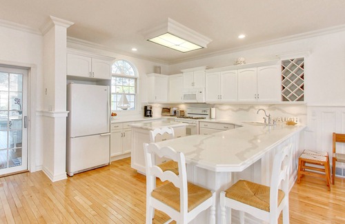 Crystal Beach House | WATERFRONT Beach House Just Steps From Private Side of Crystal Beach