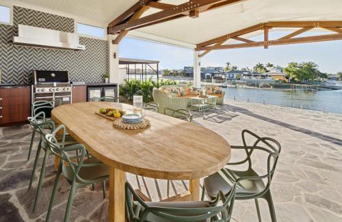 Maroochydore House | Waterfront Bliss on Maroochydore Canal