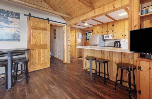 Bay Lake Cabin | Waterfront Cabin on Bay Lake