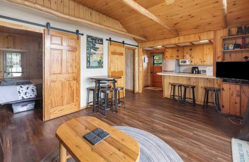 Bay Lake Cabin | Waterfront Cabin on Bay Lake