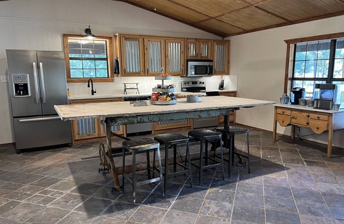 Miller Grove Cabin | Waterfront cabin on private pond.